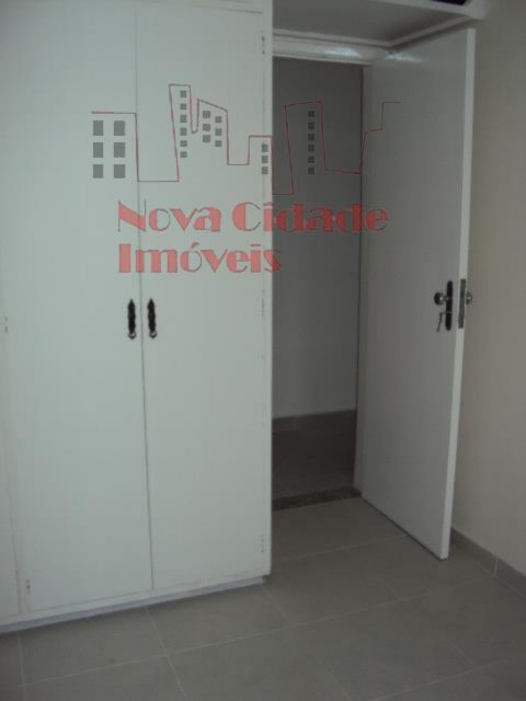 Vila OIímpia! Sobrado (130m²) com salas e vagas