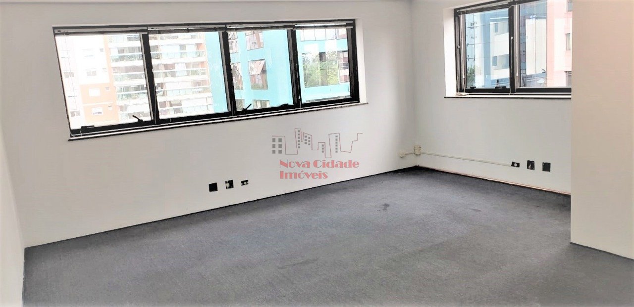 Vila Olímpia - Conj. comercial com 35 m² à venda e locação!