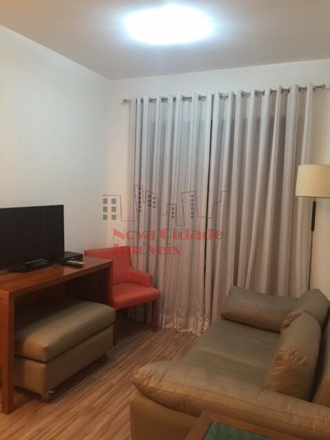 Flat de 54 m² com 2 dormitórios e varanda no Brooklin!