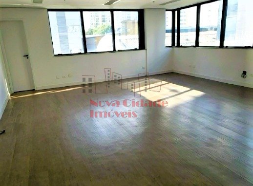 Sala comercial com renda à venda em Moema (49 ms²)