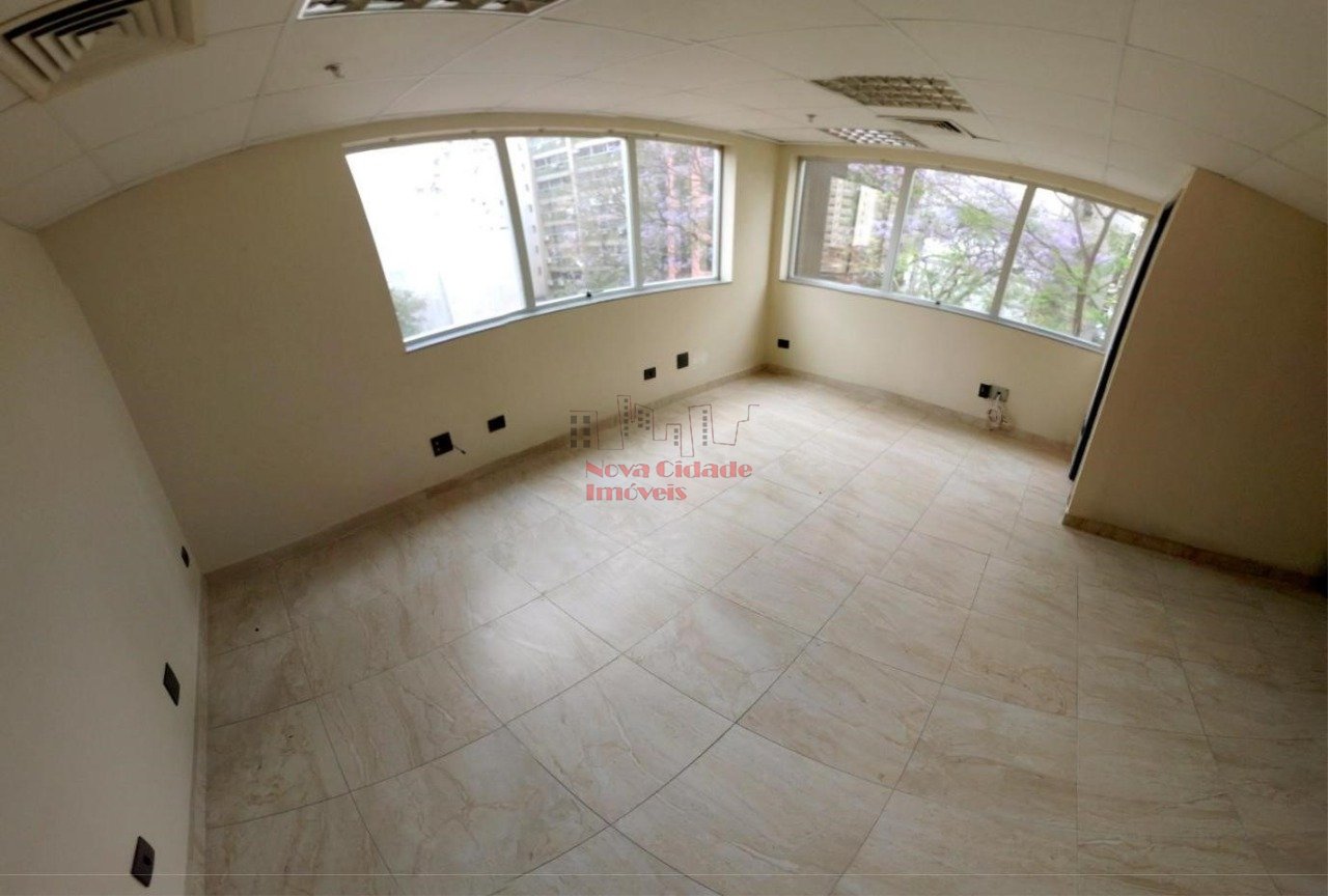 Itaim Bibi! Conjunto comercial de 70 m² com 2 vagas à venda