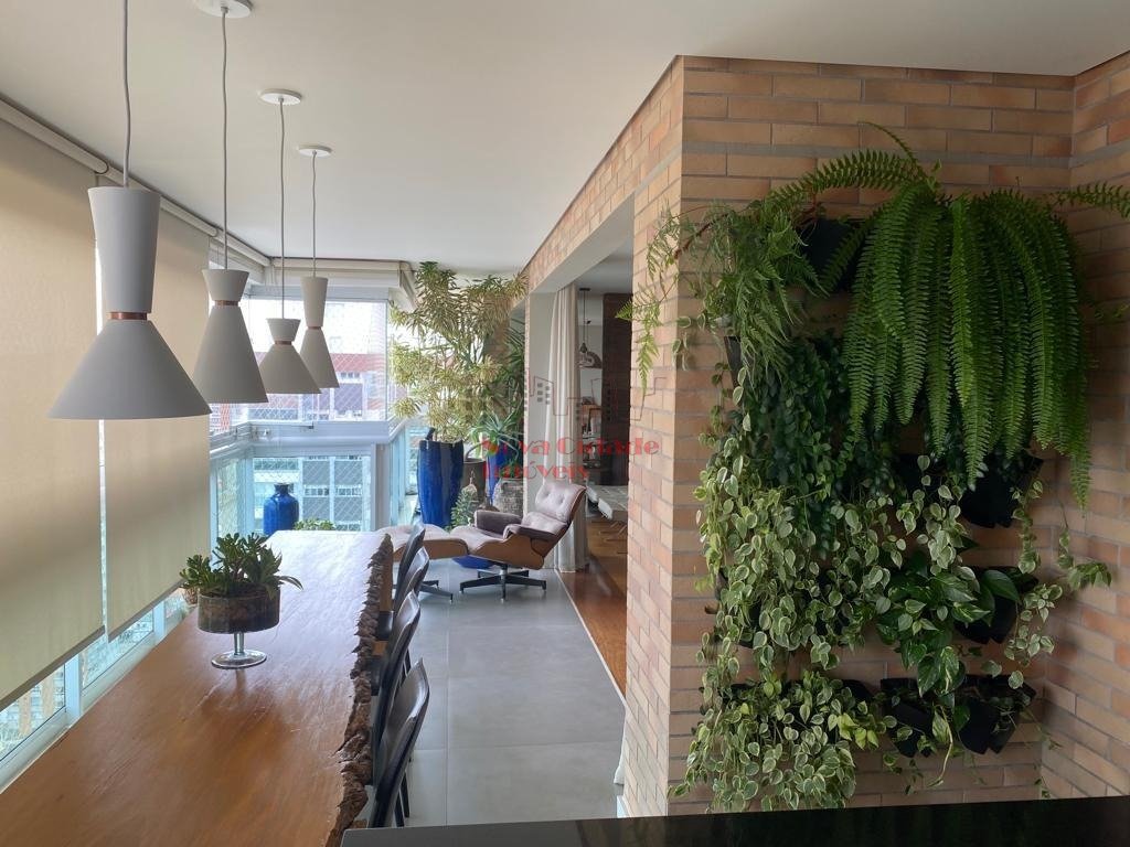 Apto 239 m² c/4 suítes e 4 vgs à venda no Brooklin
