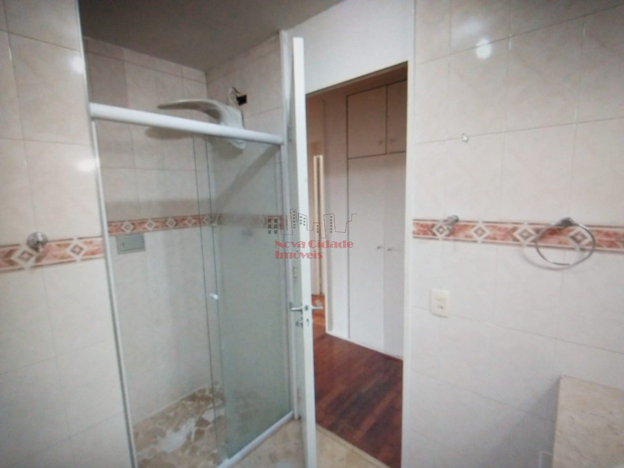 Brooklin! Apto 206 m² com 2 dorms (1 suíte) e 2 vagas à venda