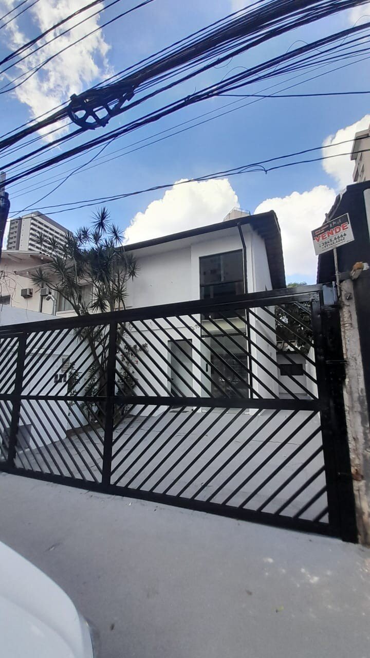 Vila Olímpia! Casa comercial (150) m² em rua de fluxo com 2 vagas