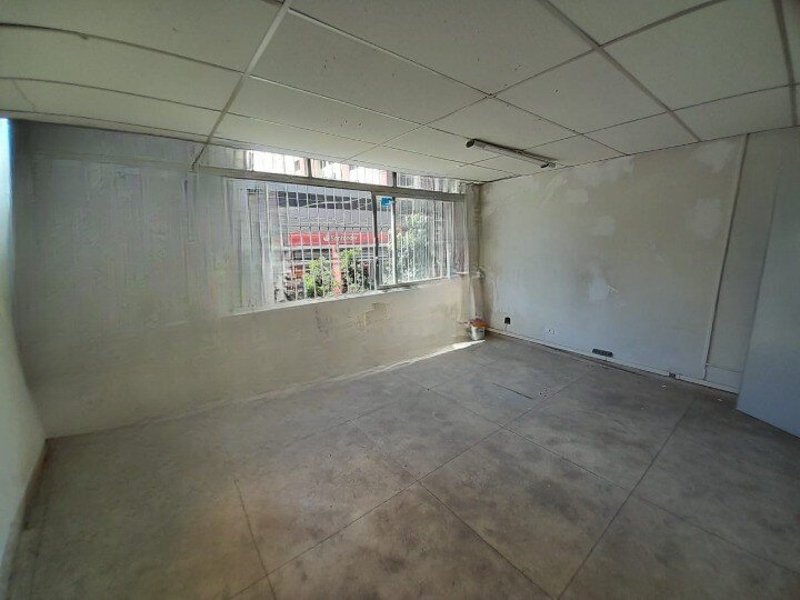 Vila Olímpia! Casa comercial (150) m² em rua de fluxo com 2 vagas