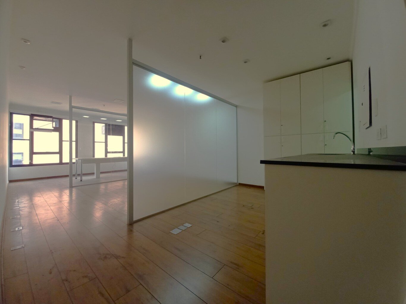 Vila Olímpia! Conjunto comercial (46,20 m²) com ar cond. e 2 vagas