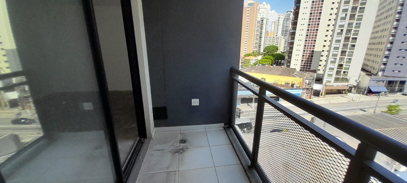 Vila Olímpia! Sala comercial p/ locação (64 m²) 4 salas 2 banhs e 2 vagas!