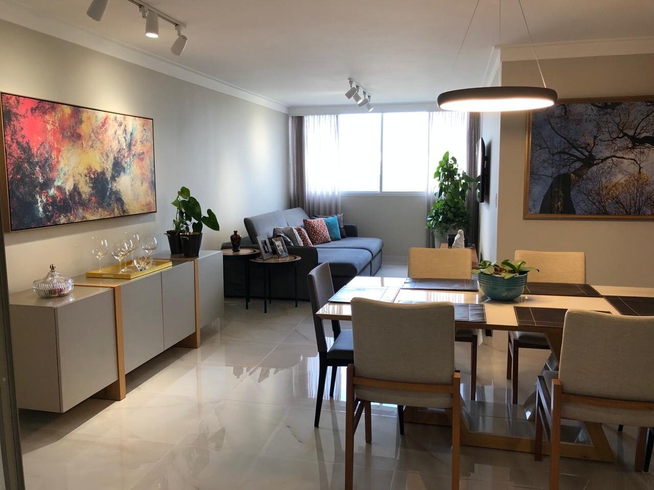 Vila Olímpia! Apt todo reformado com 111 m² 3 dormitórios e 2 vagas à venda