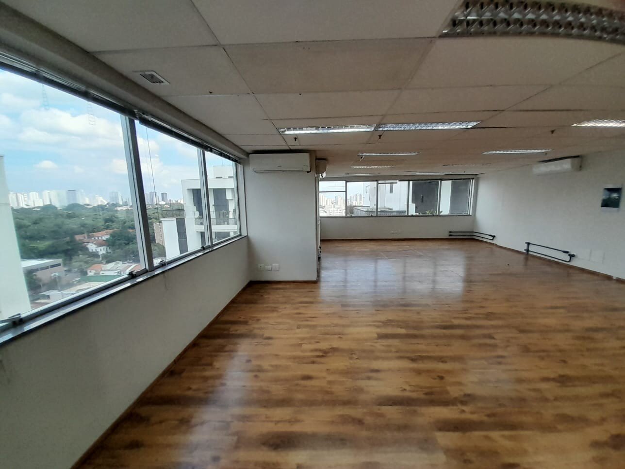 Chácara Santo Antônio! Salas conjugadas 110 m2 3 banhs.6 vagas
