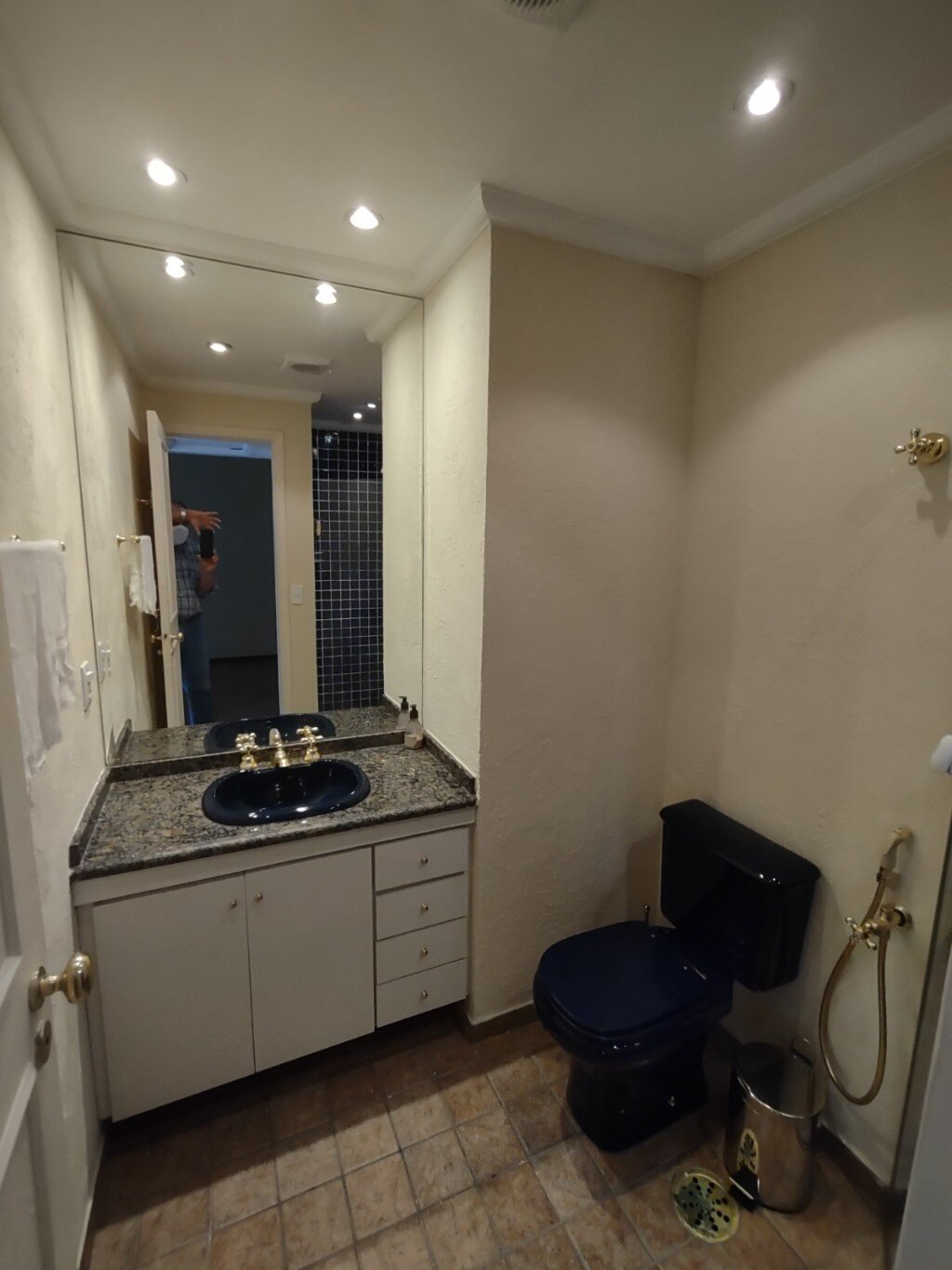 Vila Olímpia! Apto 3 suítes (92 m²) mobiliado com 2 vagas à venda