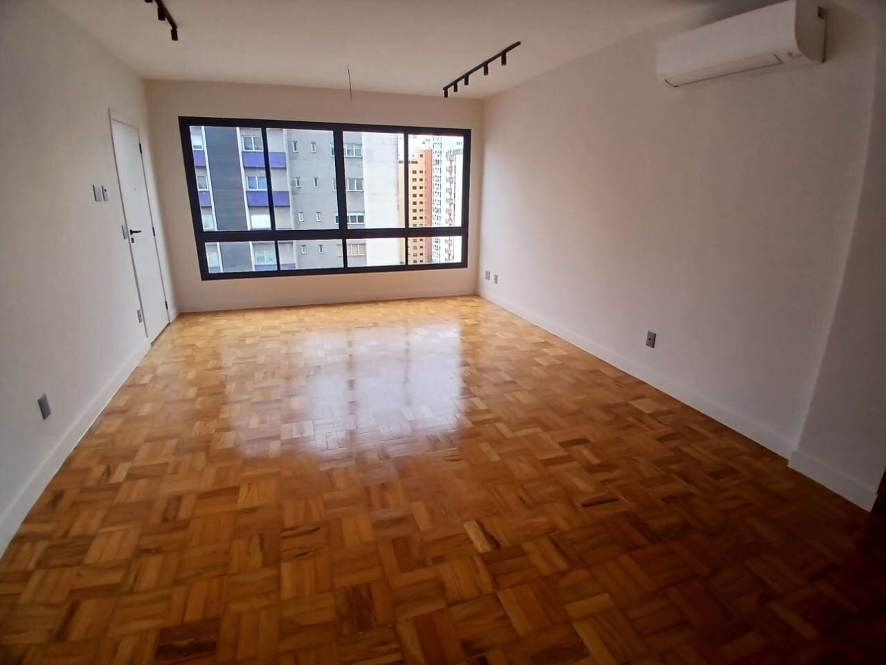 Vila Olímpia! Apartamento 3 dormitórios (3 suite) 94 m² 4 banhs. 1 vaga