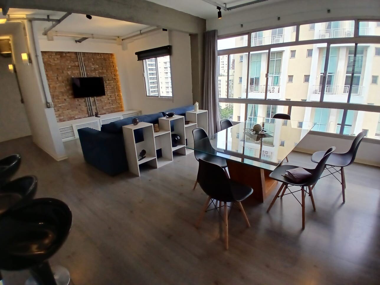 Vila Olímpia! Apartamento 2 dormitórios (1 suite) 94 m² 2 banhs. 1 vaga