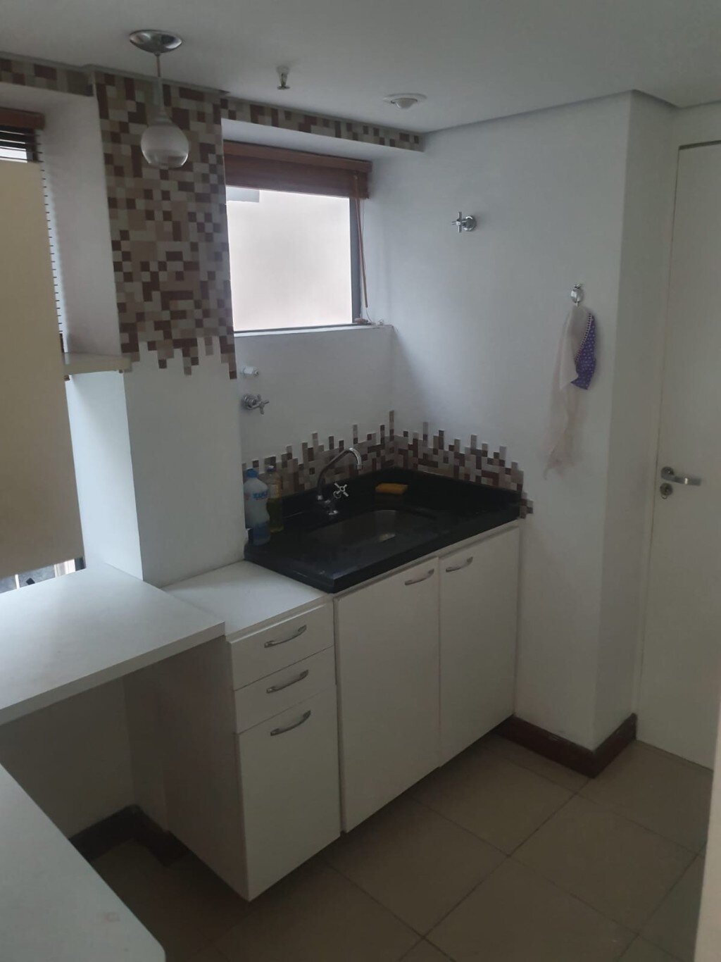 Itaim Bibi! Conjunto 100 m² 2 salas 3 banhs com 3 vagas a venda ou aluguel