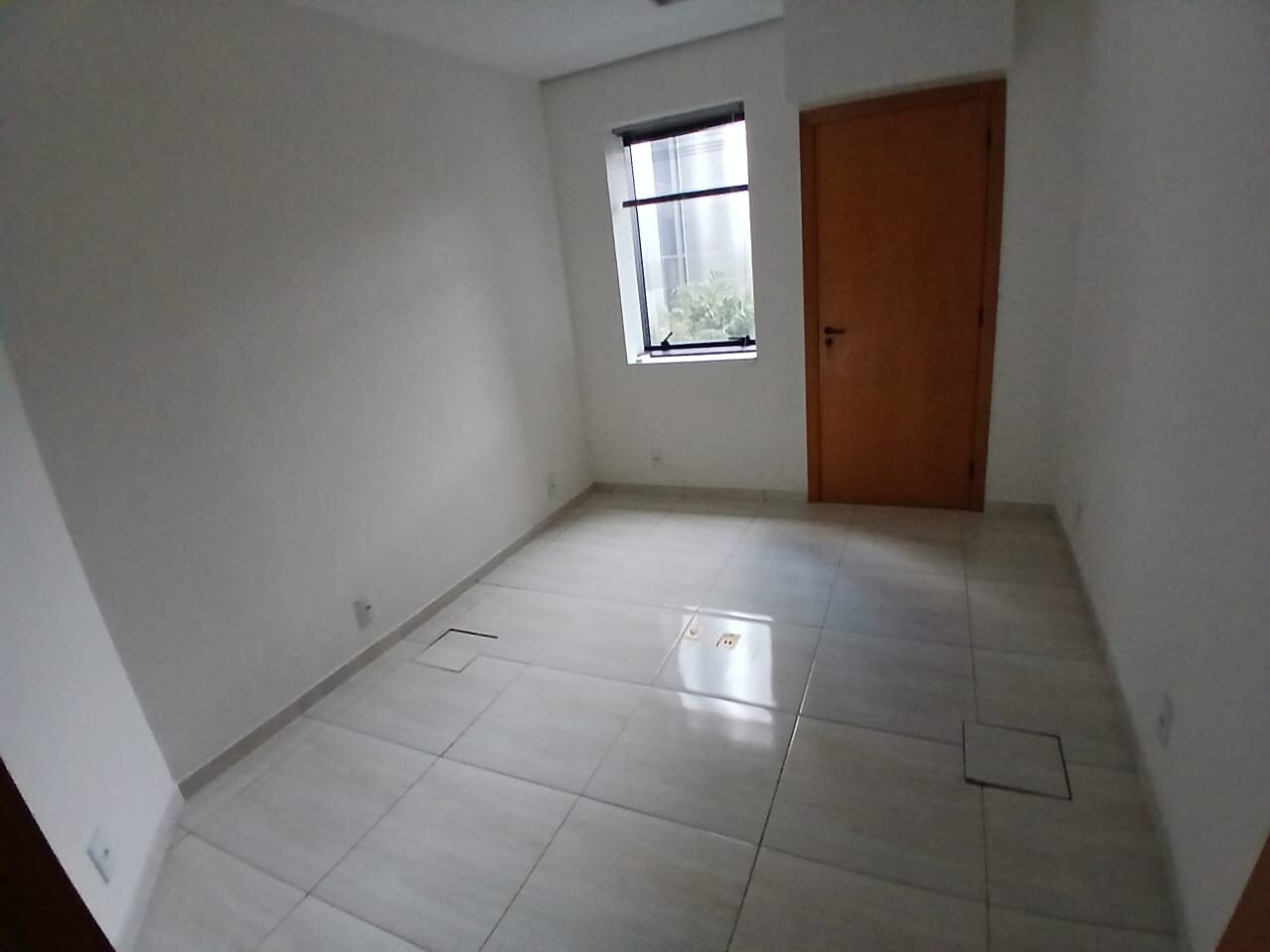 Vila Olímpia! Sala de 41 m² 1 salas 2 banhs 1 vaga para locação