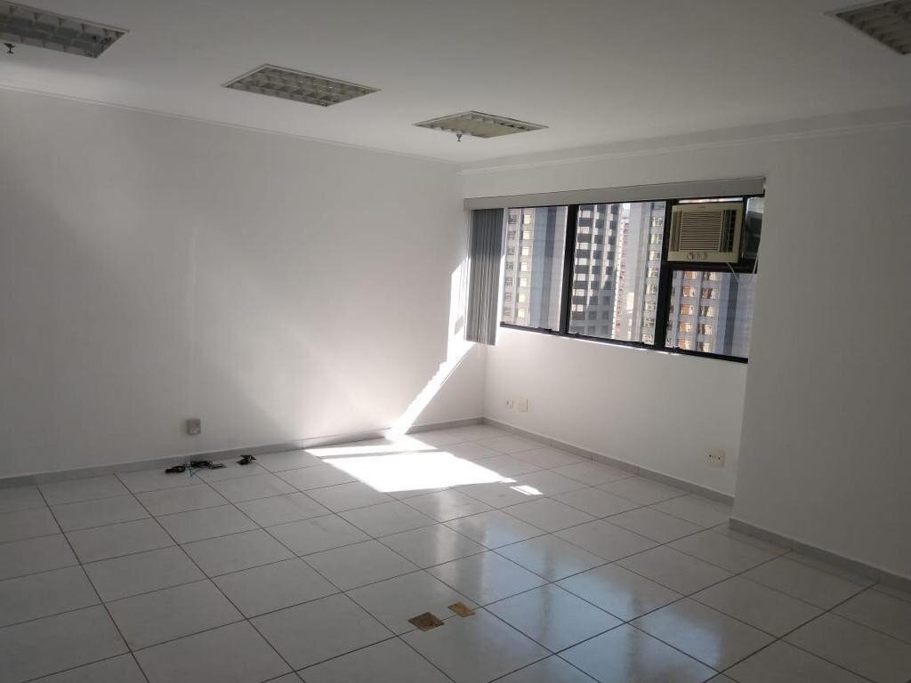 Vila Olímpia! Sala de 41 m² 1 salas 2 banhs 1 vaga para locação