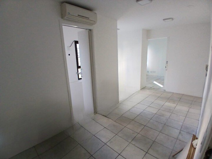 Itaim Bibi! Sala comercial 29 m² 1 banheiro com 1 vaga para venda e locação