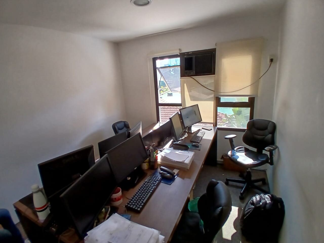 Itaim Bibi! Sala comercial 33 m²  3 salas 1 banheiro com 1 vaga para venda
