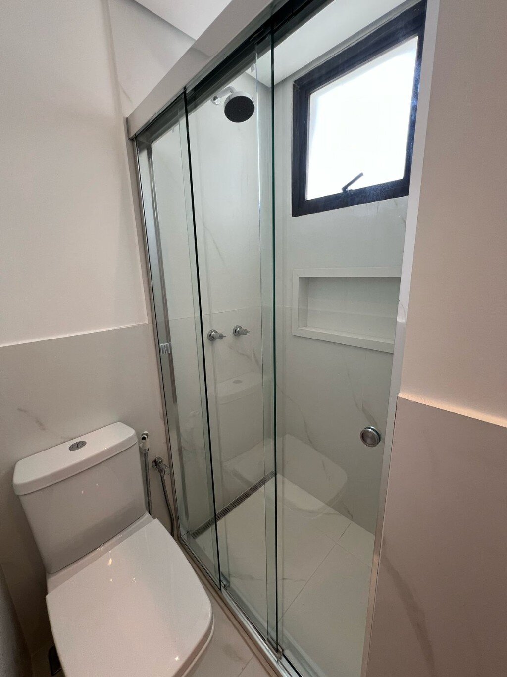 Vila Olímpia! Conjunto 90 m² 4 salas 4 banhs. 2 vagas para venda e locação