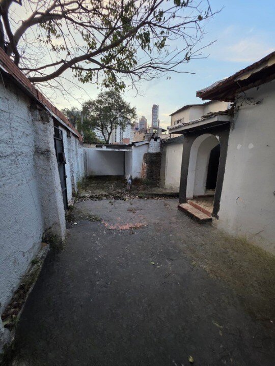 Vila Madalena! Terreno 354 m² esquina para venda