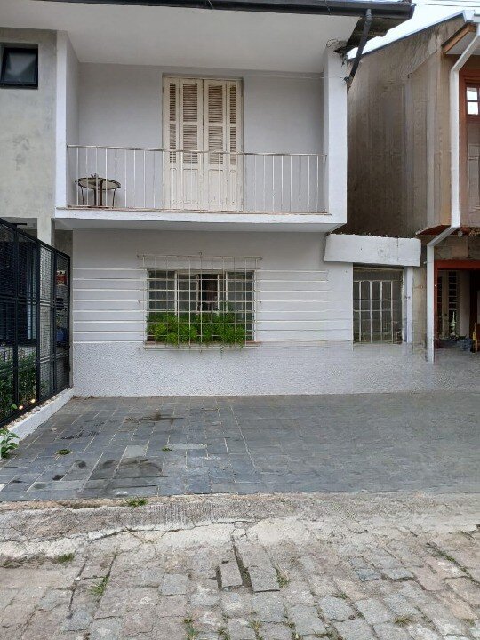 Vila Olímpia! Casa de vila 2 dormitórios 1 banheiros quintal 2 vagas para venda