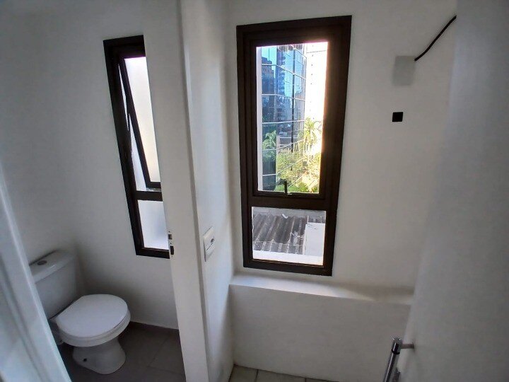 Vila Olímpia!  Casa de vila 2 dorms. 1 banh. quintal 2 vagas para venda