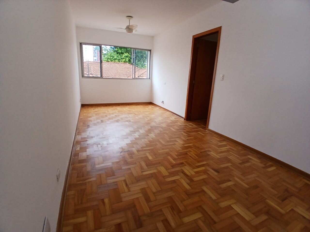 Vila Nova!! Apartamento de 81 m² REFORMADO 2 dormitórios 2 banhs. sem vaga à venda 