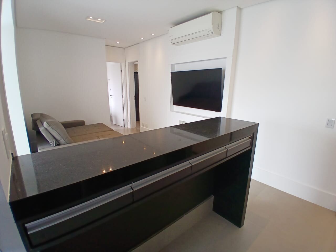Vila Olímpia!!! Sobrado Res./Com. 118m² 2 dorms. 2 banhs. 2 vagas p/ venda e aluguel