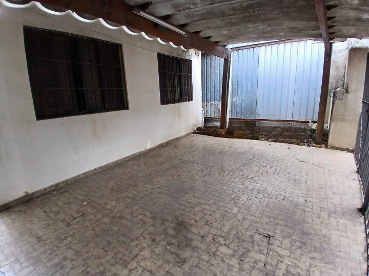 Vila Olímpia! Sobrado 138 m² com 3 quartos, 2 banheiros e 2 vagas à venda