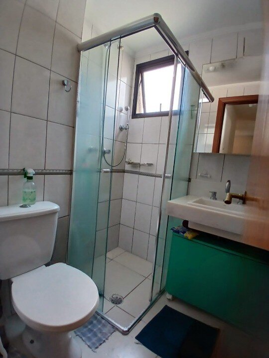 Vila Olímpia! Conjunto Comercial 68 m² 1 sala 3 banhs. 2 vagas p/ venda e locação