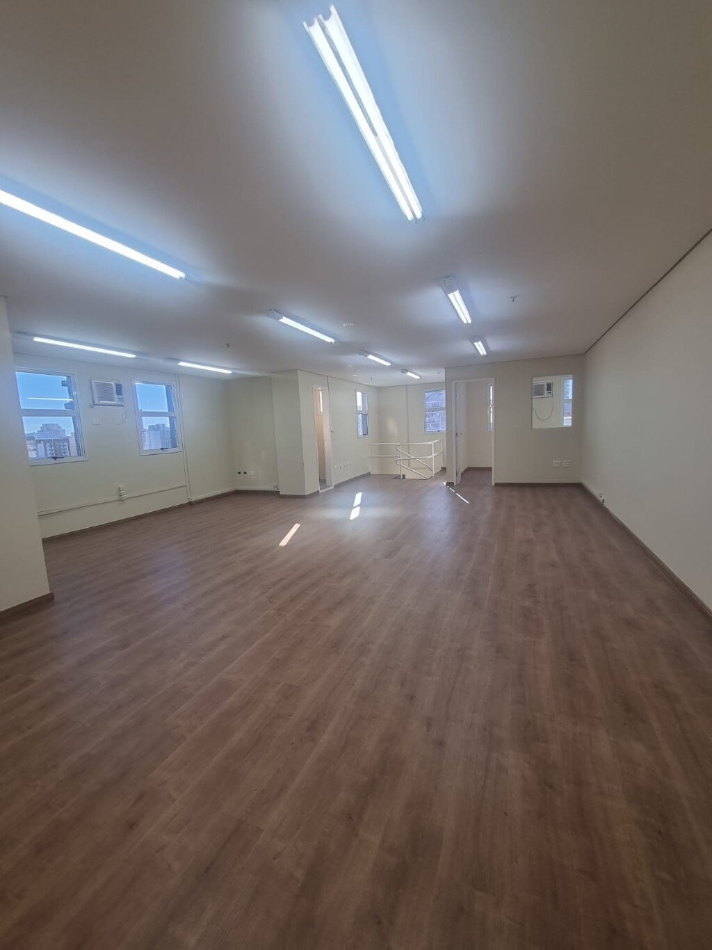 Vila Olímpia!!!  Studio  26 m²  1 banh. ar cond. armários sem vaga p/ venda e aluguel
