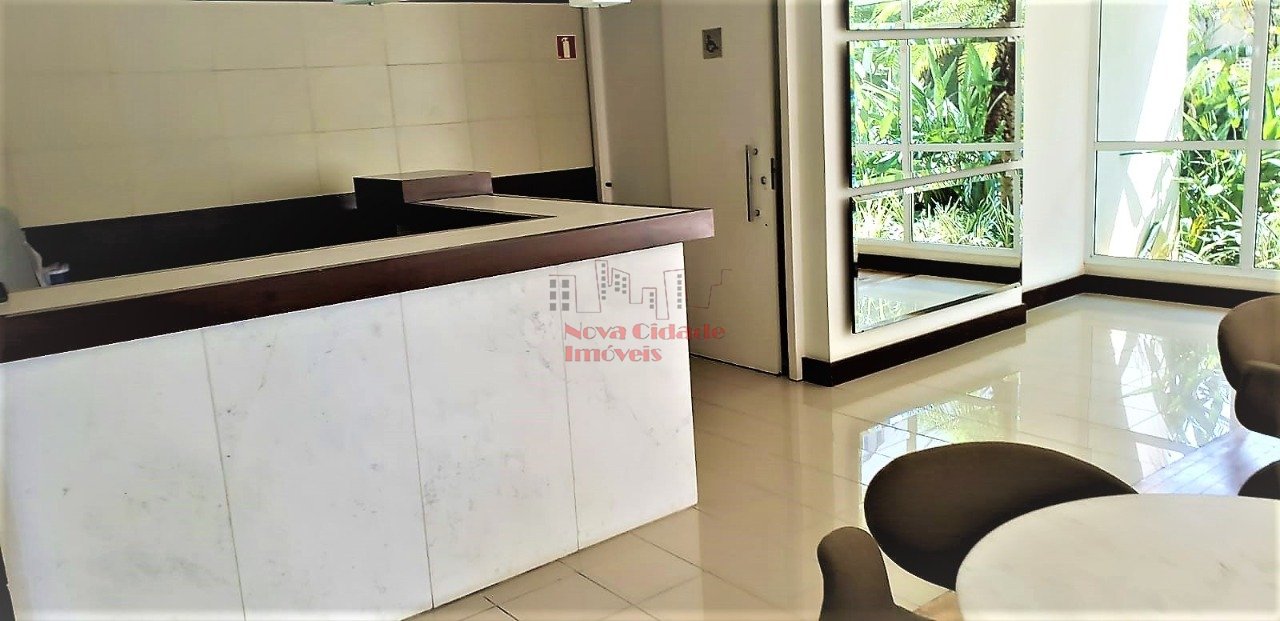 Vila Olímpia - Apt alto padrão (1 p/andar) à venda