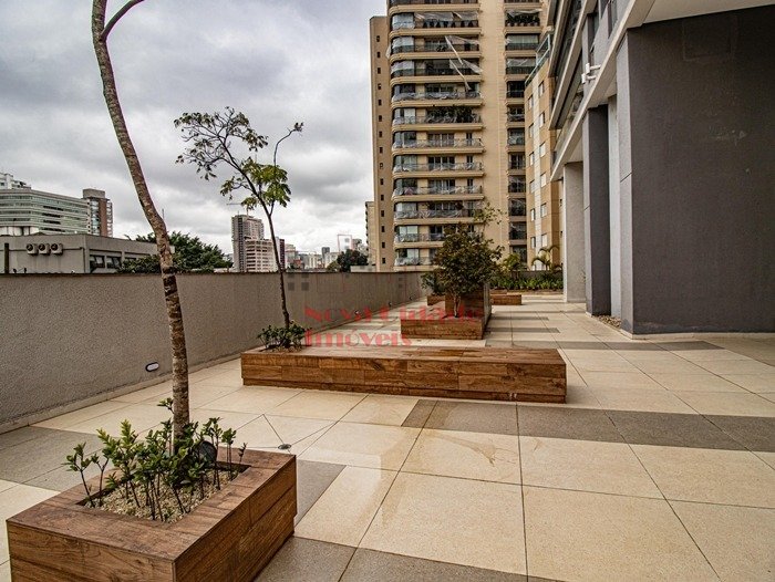 Vila Olímpia! Aptº mobiliado 3 dorms, 4 banheiros com 2 vagas à venda